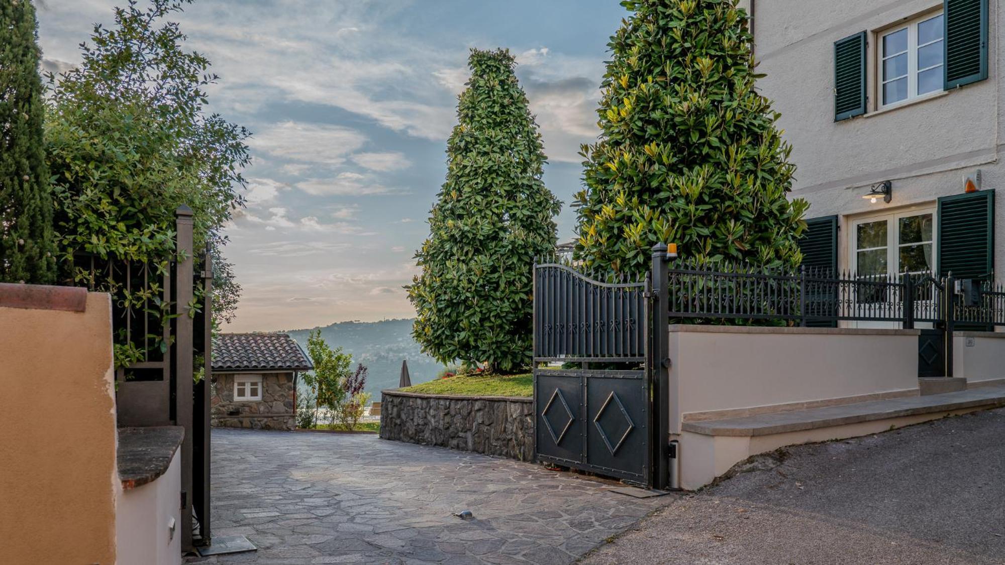 Villa Elena 9&1, Emma Villas Stiava Zewnętrze zdjęcie